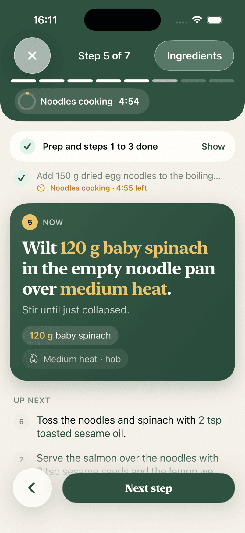 Cooking mode: a noodle timer running at the top, earlier steps folded into one line, step 5 in a large card with the amounts picked out, and the last two steps below.